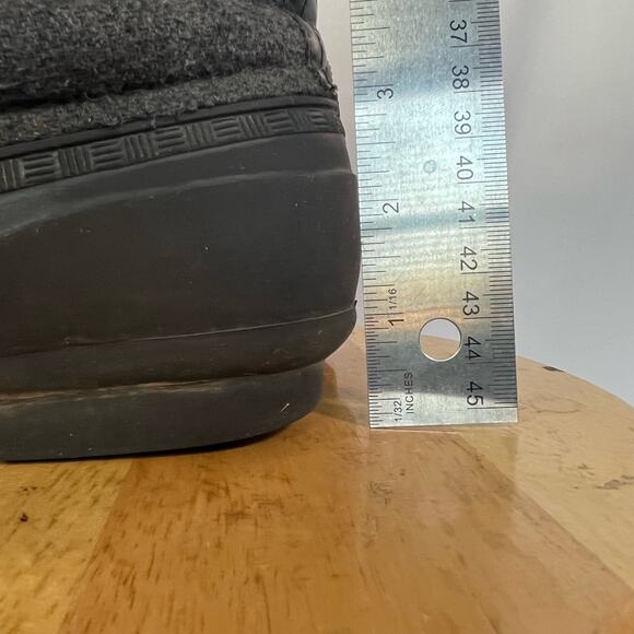 Tommy Hilfiger Women's Rain Duck Boots Black and Gray Size 8 - Picture 3 of 9